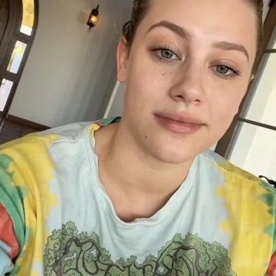 Lilireinha71811's profile picture. 