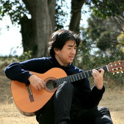 マルチインストゥルメンタリスト 様々な楽器を面白がる人 / Ao Ensemble / 音楽関係のライフログ、楽器演奏動画など。サーフィン、野鳥観察好き。最近は Instagram での活動が多め。