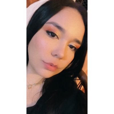 viiirsh's profile picture. 𝔈𝔠𝔩𝔢́𝔠𝔱𝔦𝔠𝔞   ℭ𝔯𝔢𝔞𝔱𝔦𝔳𝔢 𝔖𝔬𝔲𝔩  🏋🏻‍♀️🐝🌸🍊🍃🔮✨