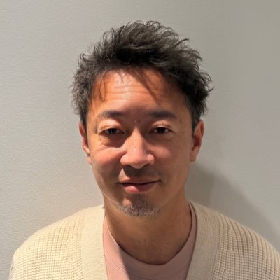 サッカー・コンサルタント、FC市川GUNNERS(元アーセナルサッカースクール市川)代表、市川SC GM、プレミアリーグU-11実行委員長。日本のサッカーが世界に追いつくために、サッカー場を作り、クラブを作り、リーグを作り、理想を追求しながら勝利を求める二律背反の狭間の中でもがきながら戦ってます。