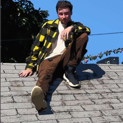 Stand Up Comedian. TV Writer. 1/3rd of @meanboyspodcast. Watch my one hour stand up special