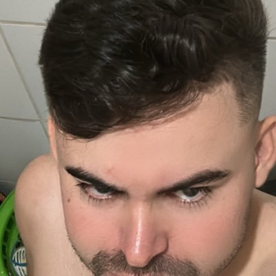 stitch_djj's profile picture. ♏
Sou apenas um sobrevivente de uma grande catástrofe...