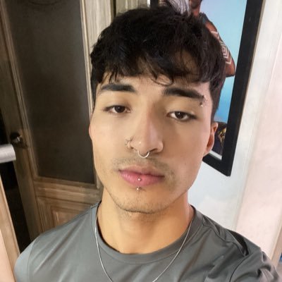 Dylann_xf's profile picture. lol