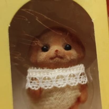 adrinabi_'s profile picture. 