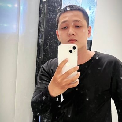 Rom14302's profile picture. 