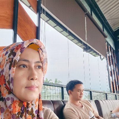 Yunirifa02's profile picture. orang iklas sdh pasti baik, org baik blm tentu iklas ❤