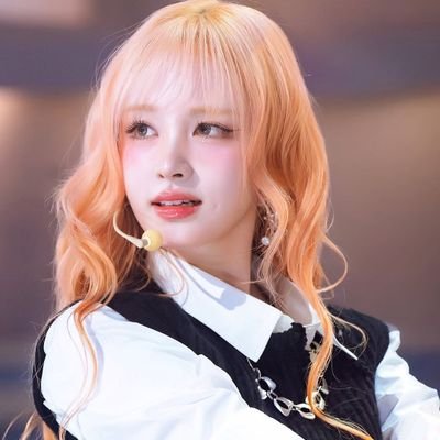 bshdhjn's profile picture. 