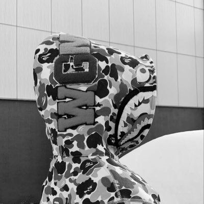 renoirobuste5's profile picture. 