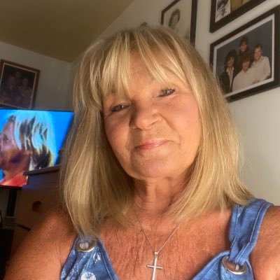 NFL Green Bay Packers/ Don't DM/ Trump girl ❤❤❤ Retired/Only follow Patriots🇺🇸🇺🇸