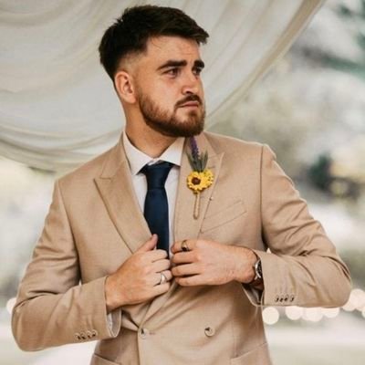 DylanLain96's profile picture. My name's Dylan.
I'm 6 foot 2 inches.
Those are two separate measurements.