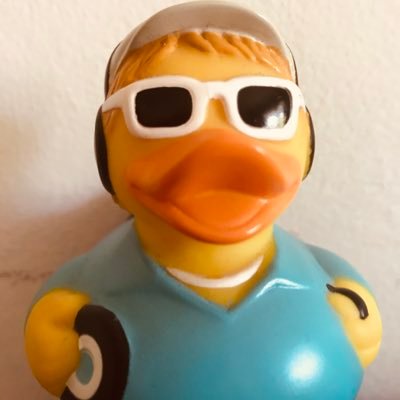 Soy misántropo por puro imperativo ético y coherencia: la humanidad se esfuerza cada día en darme motivos. Mi misión es recordároslo.