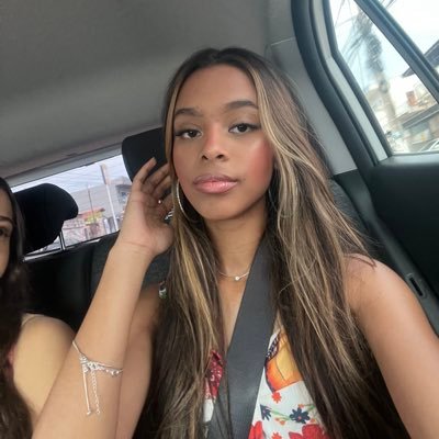 GabrieleLisbo18's profile picture. santista linda😘