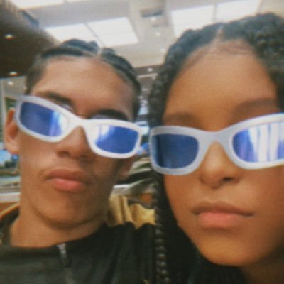 CobaldindaGL's profile picture. Me tornei viciado na arte de amar. 💕