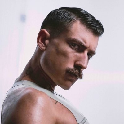 axel Profile