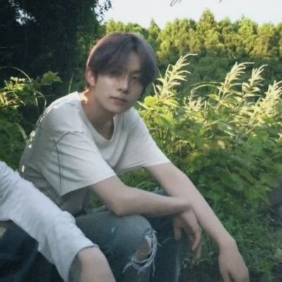 hoshaow's profile picture. i hope you shortly find what you long for