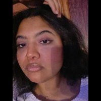 F (@fuzzbombyo) Twitter profile photo