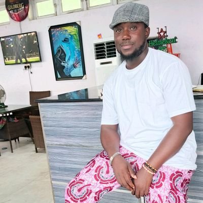 AdeGold_'s profile picture. 😂😎🤣