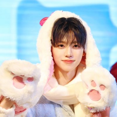 So many of my smile begin with nomin. ˚◡̈💗•⁺💌º·˚♡˚n.r.b.t.😼🤍✨