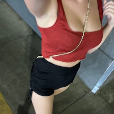 stellalovi2's profile picture. new to X, looking for new friends on here