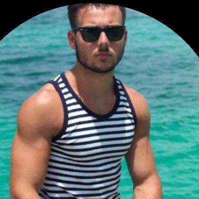 Vendeur de 🌈🥰
Gars 🇫🇷
PSG ❤️
Pas ma tête sr l pic.