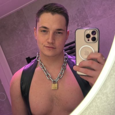 š„SylvenV poppers online at https://t.co/zOWQCynoBR āļø fetish model š Amsterdam, The Netherlands š
