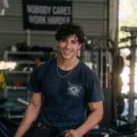 Leonardo Martinez (@chasetheflame_) 's Twitter Profile