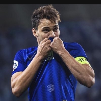 lli1oz's profile picture. 