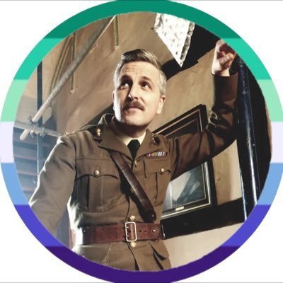 he/him 21 🇮🇪🇵🇸currently disseminating falsehoods to young children