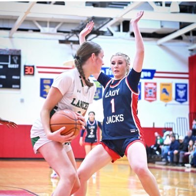 2028 | 5’11” | Guard | North Tonawanda WBB #1| Team Northeast #0 | National Honor Society | Get 1% better every day