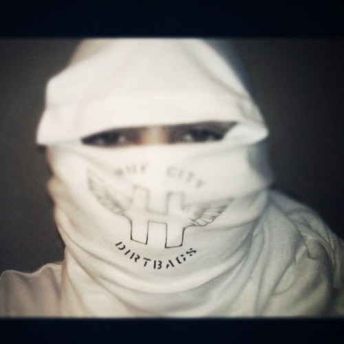 flying__snail's profile picture. hakuna matata, feet up, sipping java