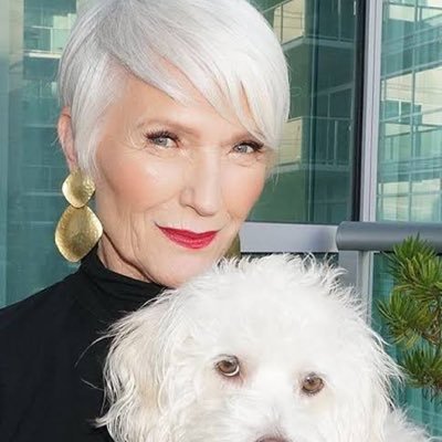 mayewmusk48's profile picture. Bestselling International Author of A Woman Makes A Plan📖Doctor of Dietetics 🧑‍🎓Supermodel 😉💃 Mother of @elonmusk thanks to y'all for the love and support