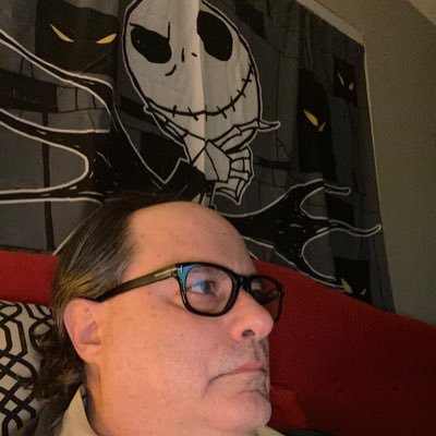 DESciulli's profile picture. Atheist⚡️Shit guitar player 🎸 “I know it’s only RockNRoll but I like it!”💋 #KingPrincess 🎶 #Lorde🎵 #MyChemicalRomance 🎼 #ManchesterCity ⚽️