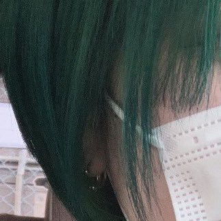 tanaka_1428's profile picture. めいちゃん！！！ ただの派手髪オタクです。 ピアス現11個 🤮！🐑！🍖🗻