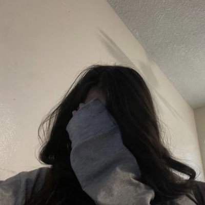 h11cat's profile picture. 