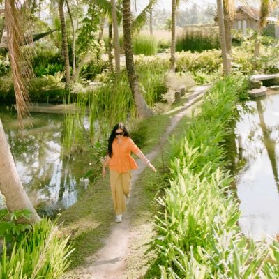 mithajalanjalan's profile picture. Selama masih muda, yuk explore dunia!