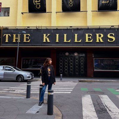 JenniferQuirin8's profile picture. sometimes I look at the stars and think about how small we are ✨✨