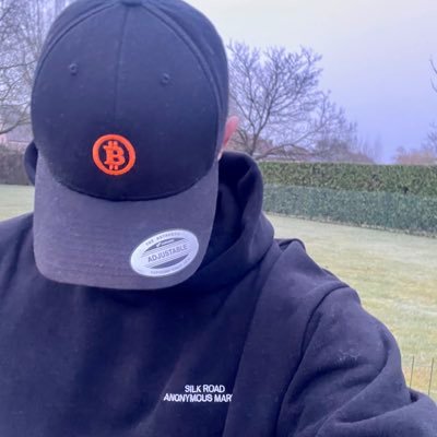 #Bitcoin #noderunners - Your mindset is everything, it can make or break you - Proud owner of some nodes & miners. ₿丰