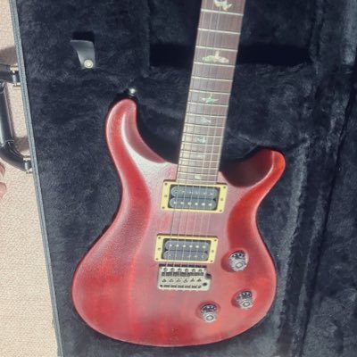 fujisukeguitar's profile picture. セッションと趣味の音楽活動用アカウント。ゲームとアニメとガンダムとスパロボの曲が好きです！イヴサンタクロースと多田李衣菜が好きです！ff14やってます！スムージーと豆乳に夢中( ^ω^ )