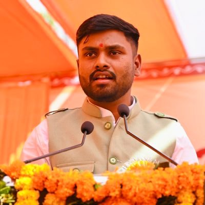 Learner,Reader,Thinker, Nationalist | BCom, LLB, LLM 🎓 | State Secretary @Abvpmk | National Executive Committee Member @ABVPVoice |
