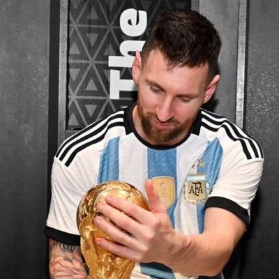 Football punditry is bae.  Messi  is the 🐐