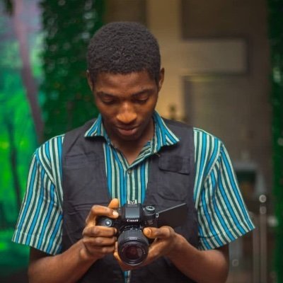 Victorcruzc247's profile picture. "Crafting visual stories with passion and precision. 🎥 | Shaping perspectives, one frame at a time. 📸 | Let's create magic together. ✨"