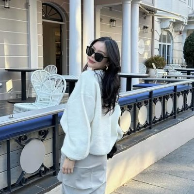 Living life on my terms. Fiercely loyal, unapologetically me💫 Boss The Editor's Market. National University Singapore - 17
