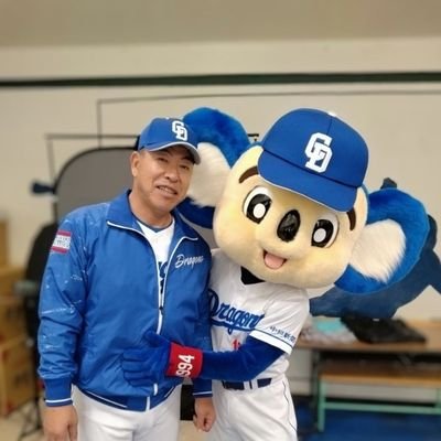 中日ドラゴンズが好き。だけどバカだからきちんとしたファンの方々と比較したら言動が軽いかもしれない。なんかすんません。井上一樹さんを愛しています。