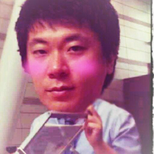 81년생/답지않게 내성적/나이먹으니 마음만 약해져/귀찮은건 질색/주식,힙합,음악,미드,일드,자동차,사진,여행,자전거,스포츠.. 관심있지만 매니아는 아님
