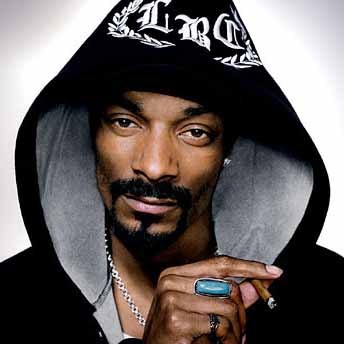All the Snoop Dogg news that's fit to twit.