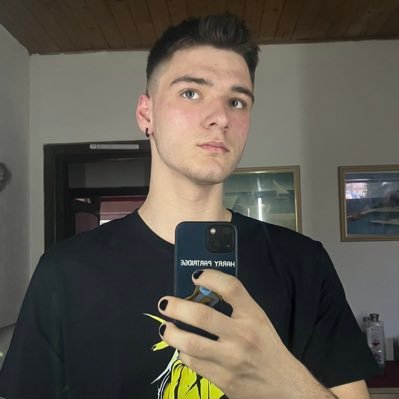 | MOTOCROSS,BLINK182 | Me/chanik| |teda jako jo ale ne tady| | love 80s/90s/00s | | and Friend with Neanderthal man @MagilMan_cz |