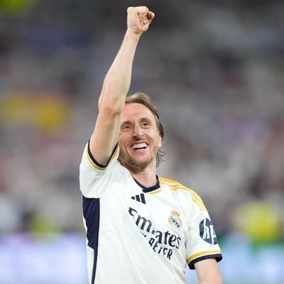RMCF🤍
Enamorada de un tal Luka Modric😍
VIVA ESPAÑA 🇪🇦❤️ 26/12/2022💛