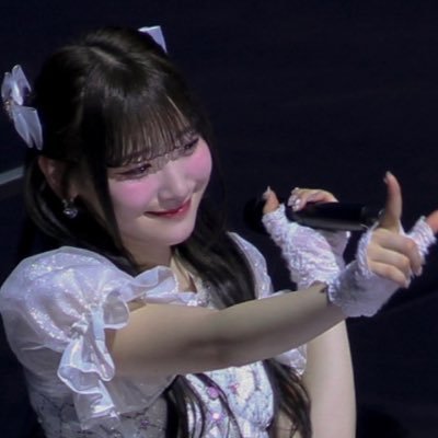 無言フォロー失礼します! 05(04)現在千葉住み =LOVEでカメコしてます! きあらちゃんはなちゃん推し❤️ Vもすこーしかじってます♪仲良くしてくれると嬉しいです! 相棒の鷹→ @_misnhmy_きあら→ @saitou_kiara