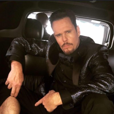 johnydrama12's profile picture. 