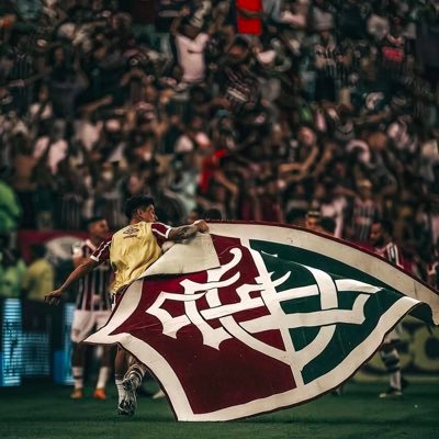 Voltei para essa merda e só vou falar de fluminense dessa vez! Bjos